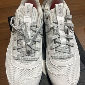 Under Armour Men's White Athletic Shoes